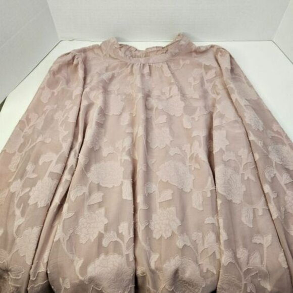 Torrid Floral Long Sleeve Blouse Chiffon Clip Bubble Hem Pink Size 3 3X 22-24 - Picture 6 of 11